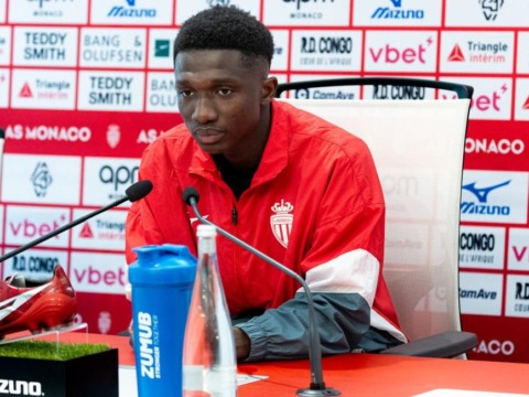 Lamine Camara : "Jouer &agrave; haut niveau et prendre Angers au s&eacute;rieux"