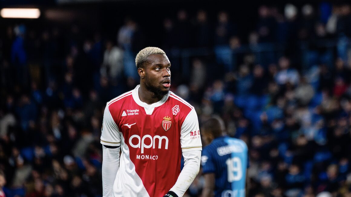 George Ilenikhena s&rsquo;engage avec Al-Ittihad