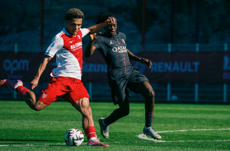 Le Groupe Elite domine le PSG au Centre de Performance