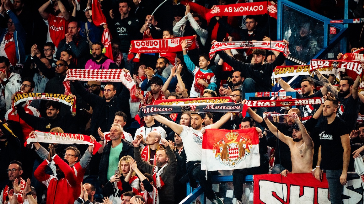 Un parcage de 1400 mon&eacute;gasques &agrave; la hauteur au Parc des Princes !
