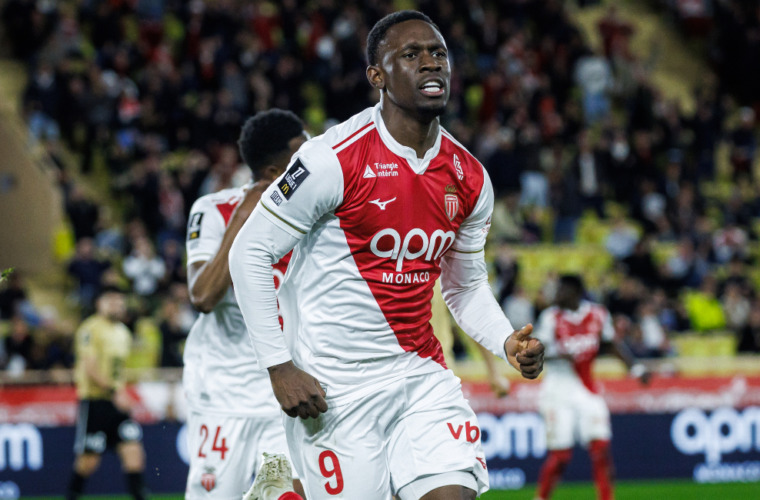 Vote Folarin Balogun pour le troph&eacute;e UNFP du joueur du mois de f&eacute;vrier !