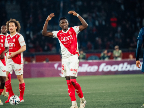 L&rsquo;homme &agrave; tout faire Lamine Camara MVP du choc face au PSG