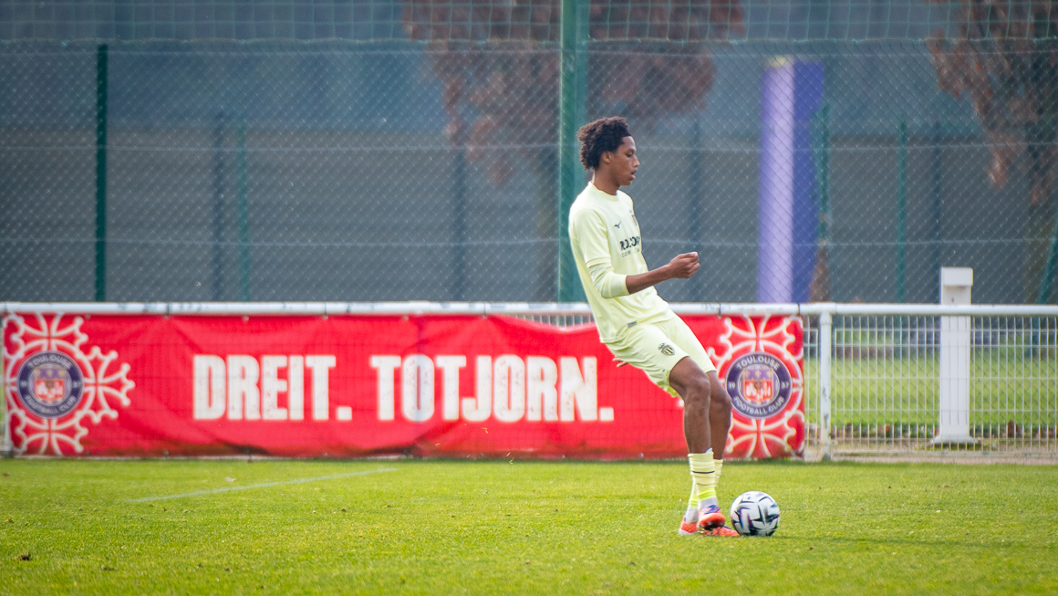 Sirak Bein et ses partenaires de la défense ont fini par craquer en fin de partie, permettant au TFC d'égaliser sur pénalty.