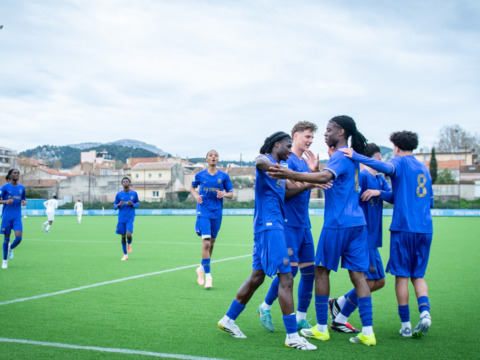 Conqu&eacute;rants, les U19 remportent le choc contre l'OM et gardent la t&ecirc;te !