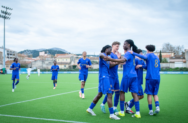 Conqu&eacute;rants, les U19 remportent le choc contre l'OM et gardent la t&ecirc;te !
